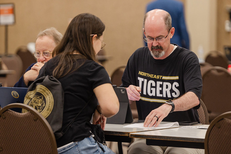Photo of student meeting with advisor