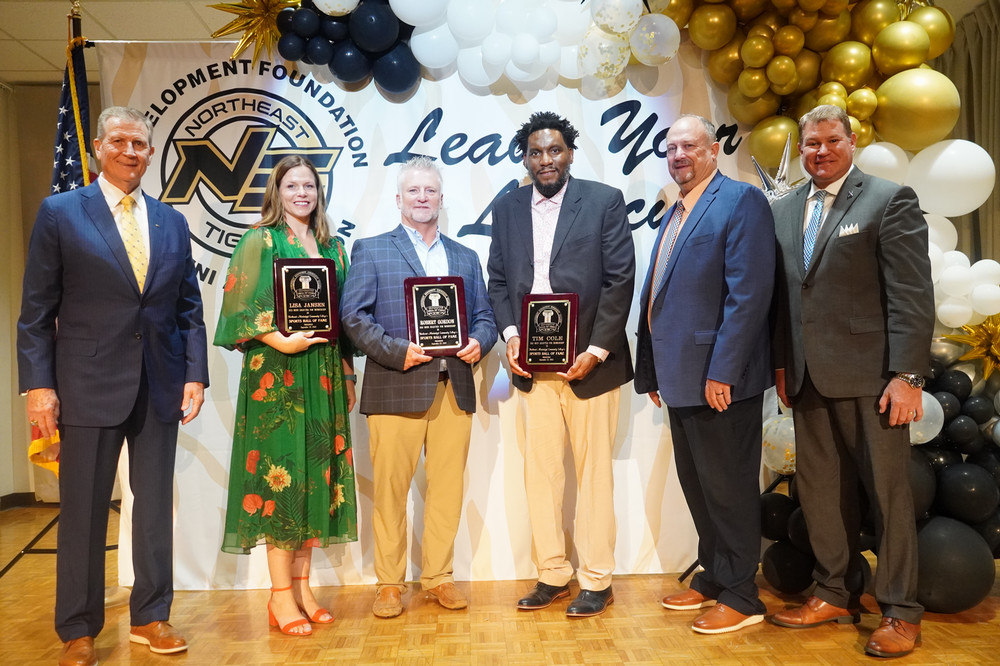 photo of the 2022 Sports Hall of Fame inductees Tim Cole, Lisa Jansen, and Robert Gordon with President Ricky Ford and Athletic Director Kent Farris